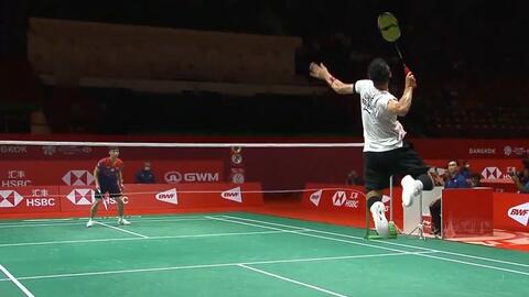 双方球迷对 双方球迷对